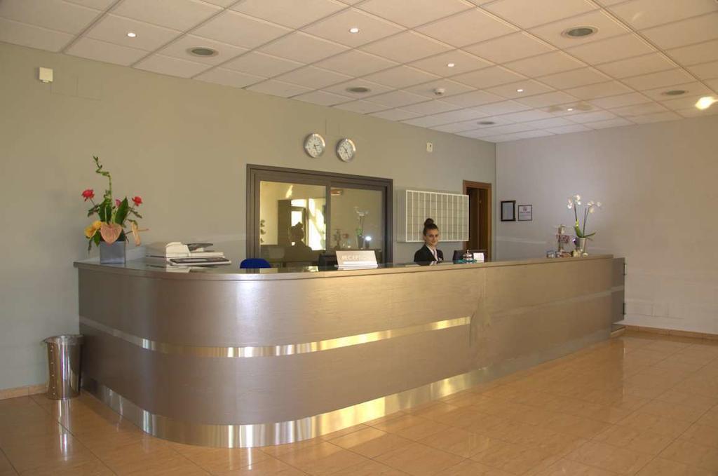 Th Assisi - Casa Leonori Hotel Buitenkant foto